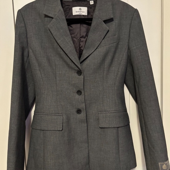 Babaton Blazer - Picture 2 of 5